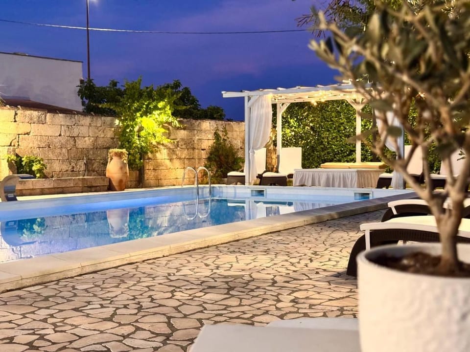 Villa B&B Antiche Macine del Salento - nel cuore del Salento Farm Stay in Apulia
