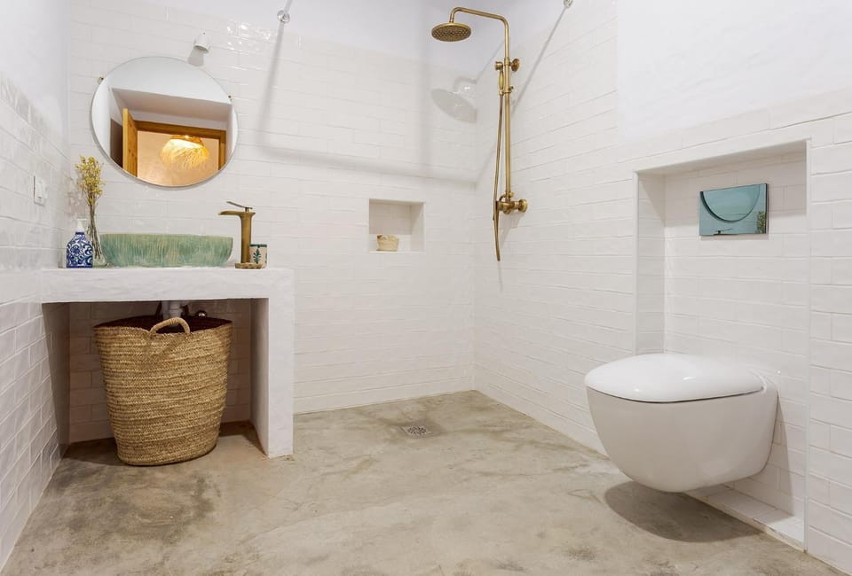 Shower, Toilet, Bathroom