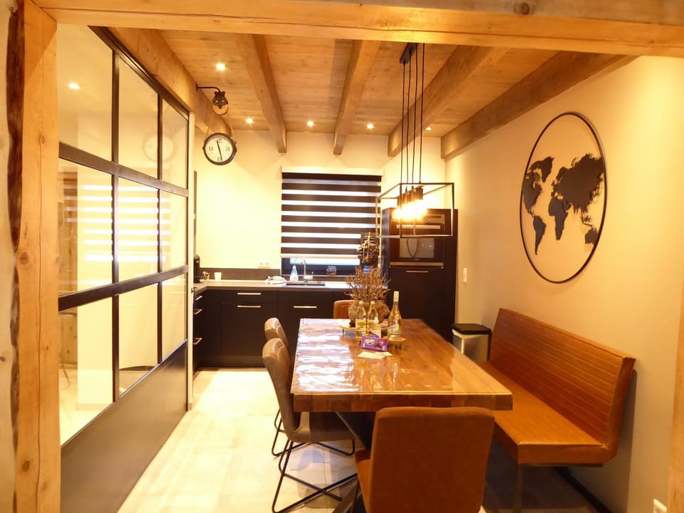 Chalet Pearl Winterberg Ferienwohnung Modern Wifi 6 Personen near Ski Lift House in Winterberg