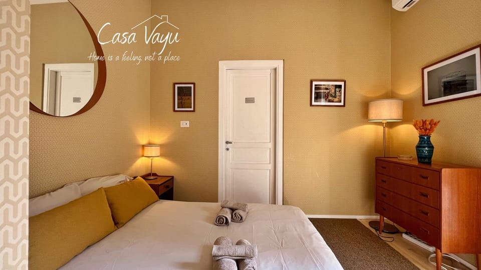 Casa Vayu - Rooms & Garden Bed and Breakfast in Naples