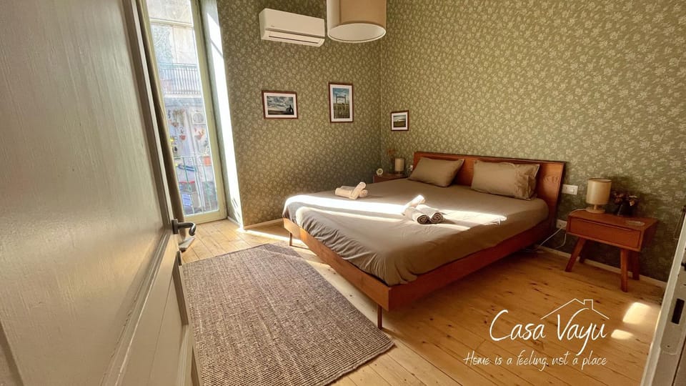Casa Vayu - Rooms & Garden Bed and Breakfast in Naples