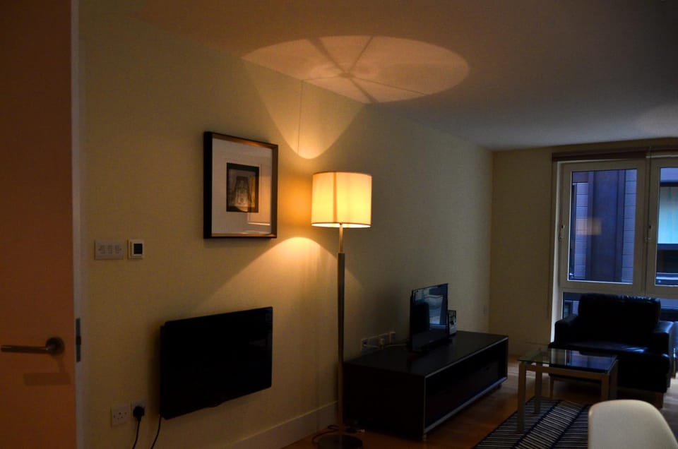 Living room, internet