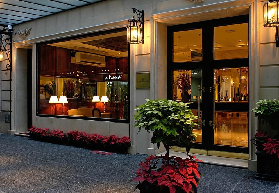 Property building, Facade/entrance