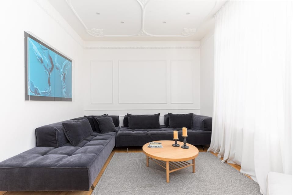 Living room, Seating area