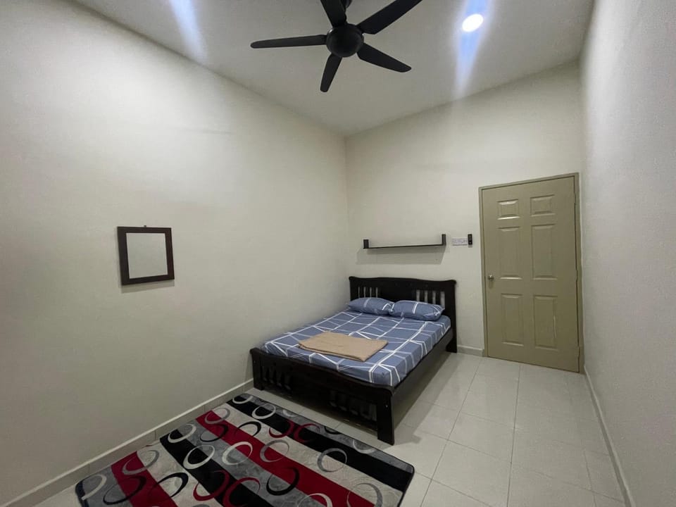 No 61 Nazirin Homestay Tmn Indah Raya 2 Manjung Lumut House in Perak