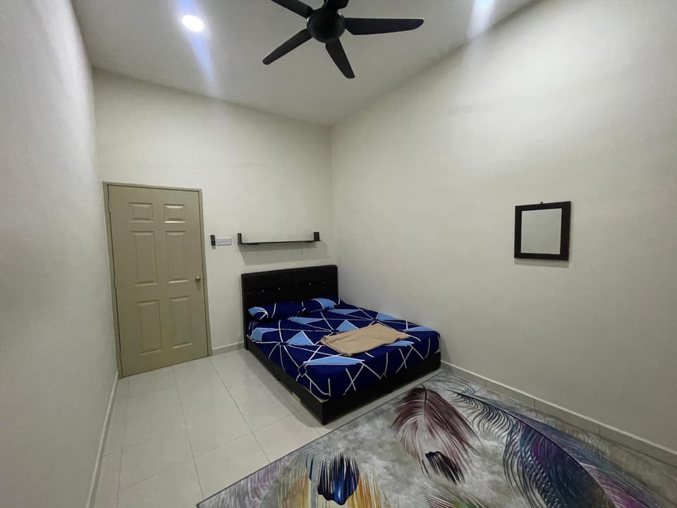 No 61 Nazirin Homestay Tmn Indah Raya 2 Manjung Lumut House in Perak