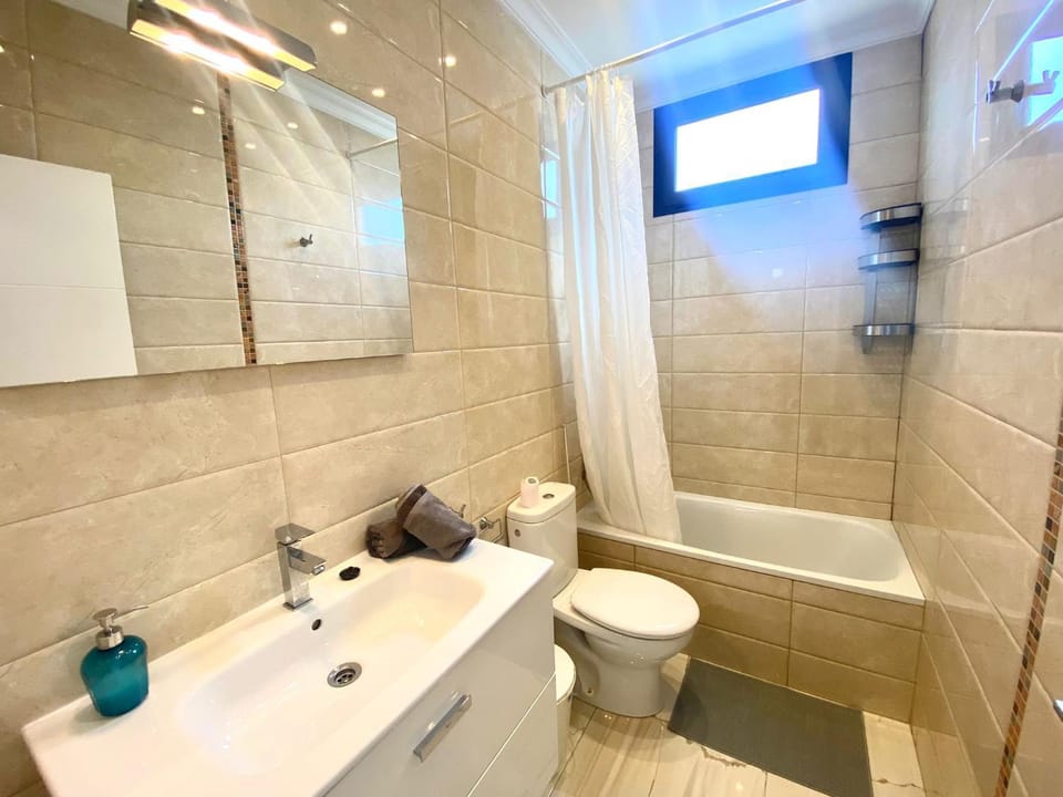 Bathroom, Bath