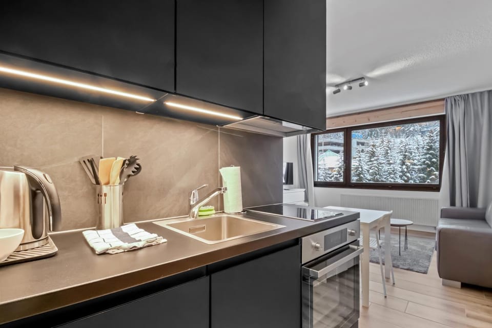 Kitchen or kitchenette, Living room, Dining area