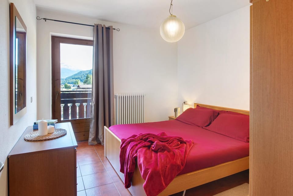 Property building, Living room, Bedroom