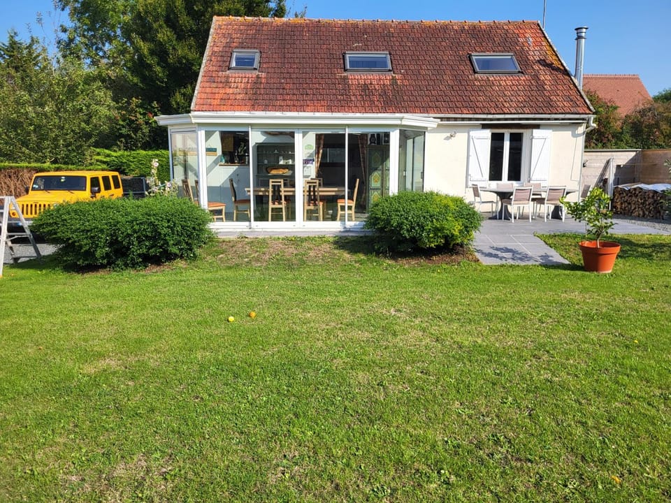 Property building, Garden view