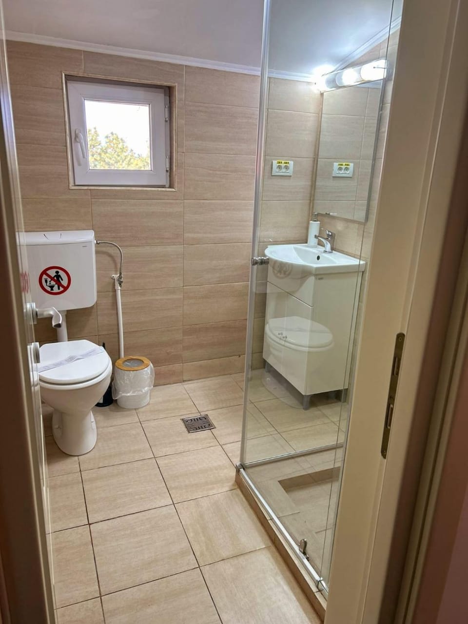 Pensiunea Albert Bed and Breakfast in Constanța County