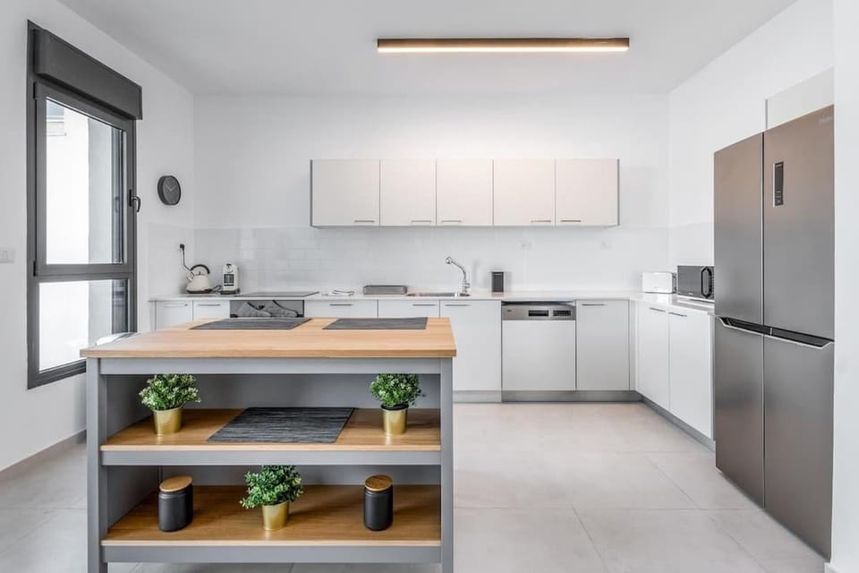 חופש יהונתן-סוויטת גן עם בריכה פרטית 2 Hofesh Yehonatan Michelangelo garden pool Apartment in Tiberias