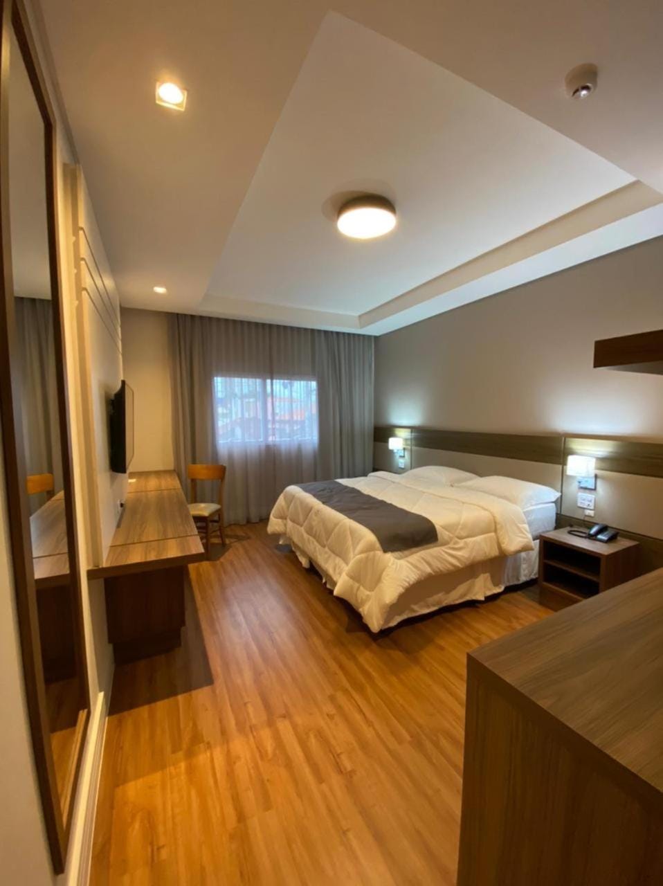 Photo of the whole room, Bedroom