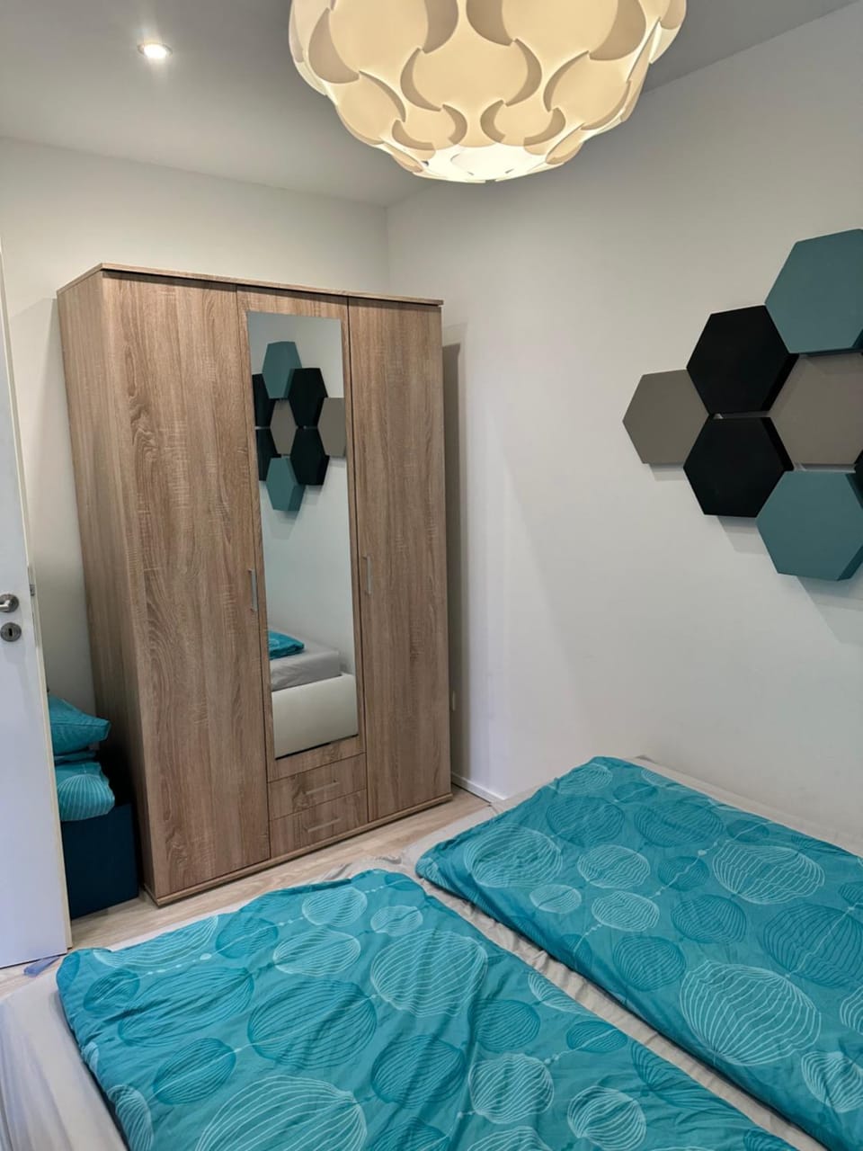 Bed, Photo of the whole room, Bedroom, wardrobe