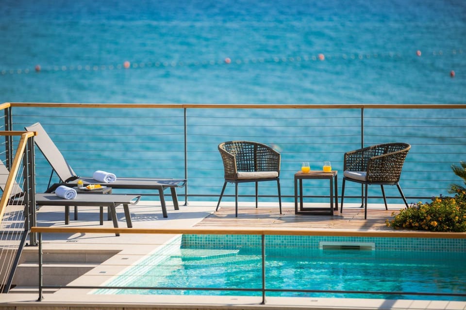 Sea view, Swimming pool