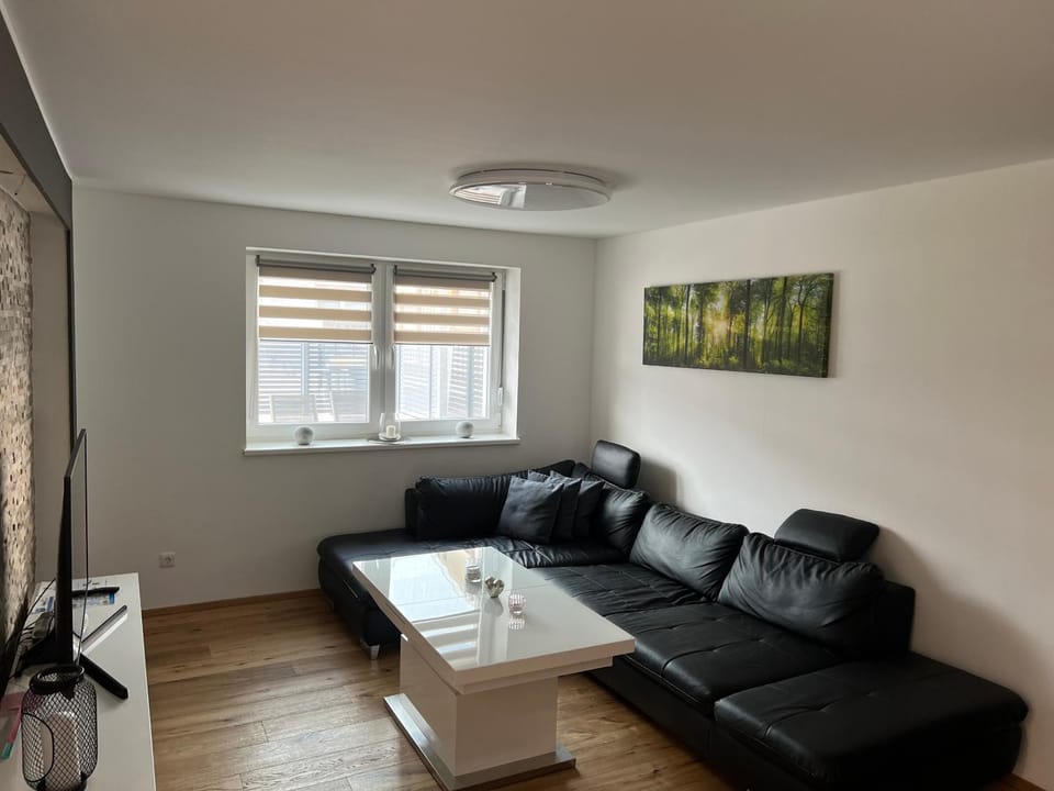 Living room, Photo of the whole room