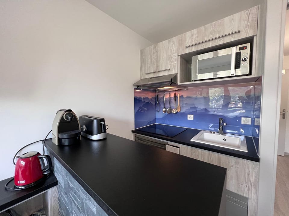 Coffee/tea facilities, Kitchen or kitchenette