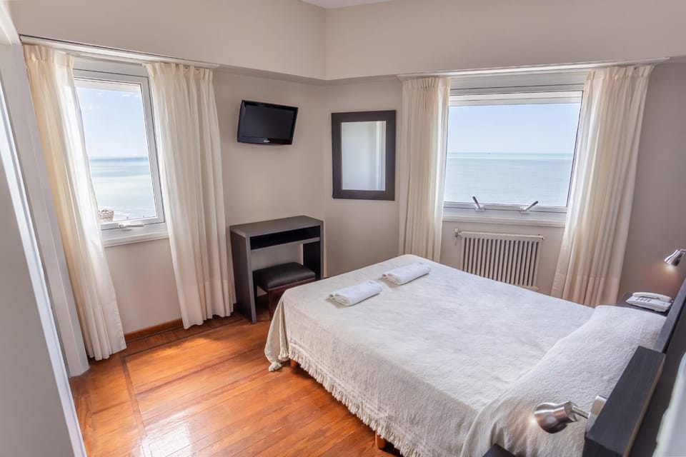 Bedroom, Sea view