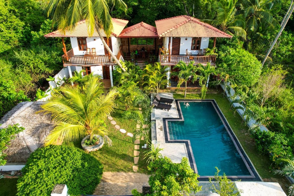 Property building, Swimming pool