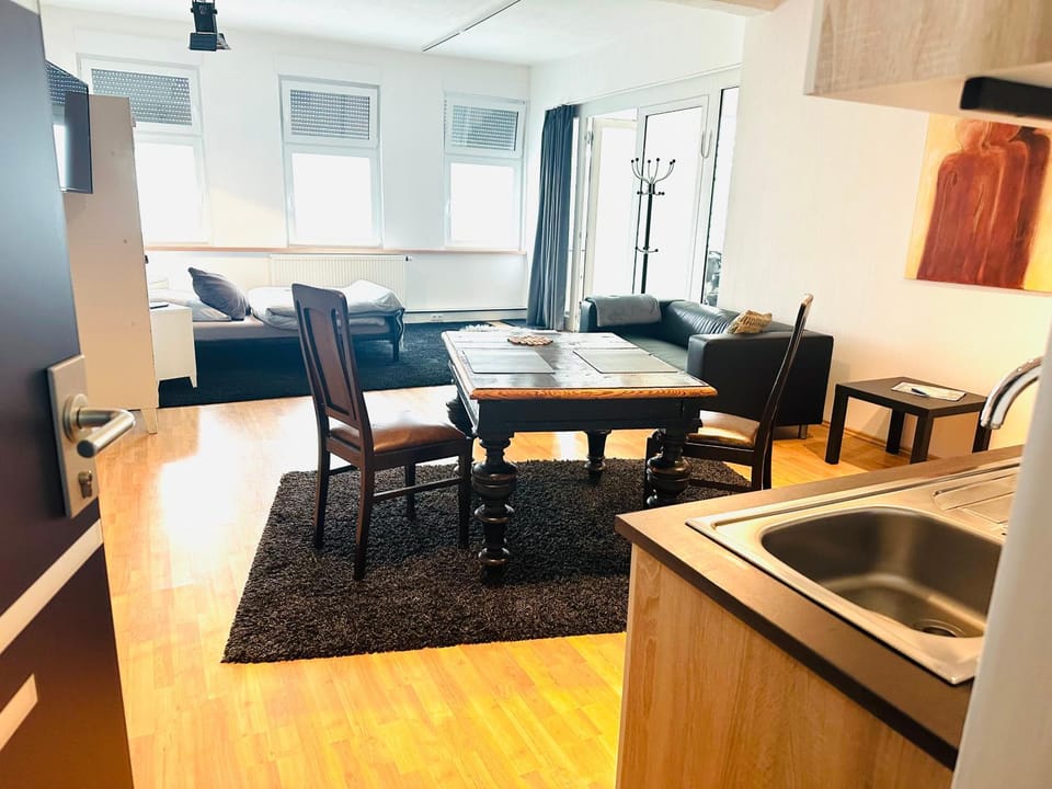 40 qm große Studiowohnung zentral gelegen - direkt in Groß-Umstadt - 300 m bis zum Marktplatz Apartment in Hesse