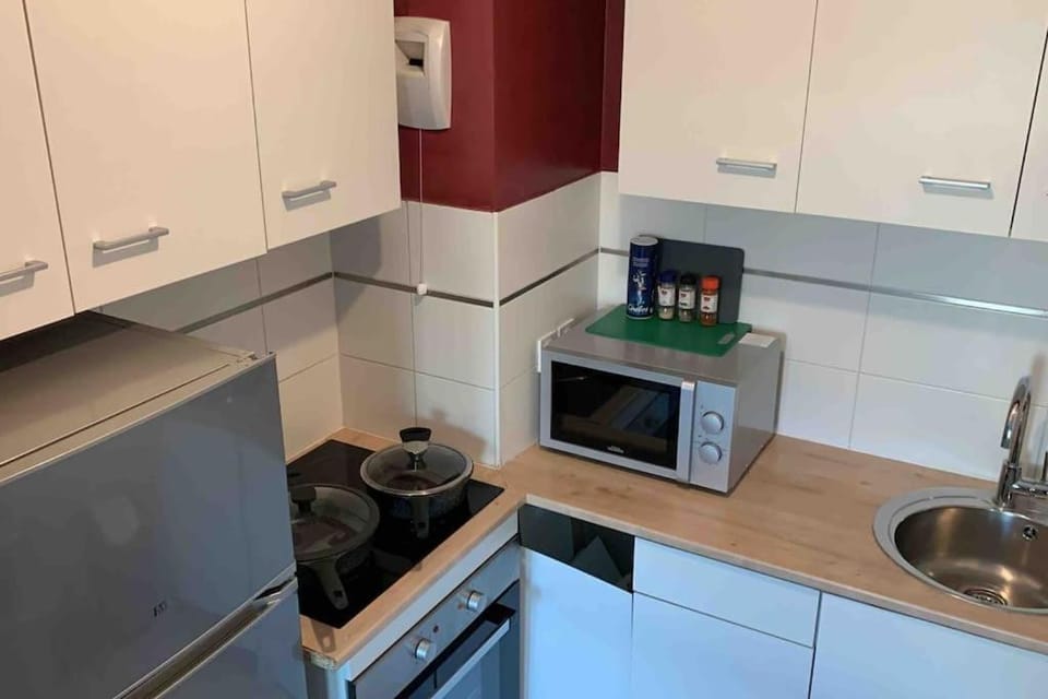 The Ten-Forty Apartment in Île-de-France