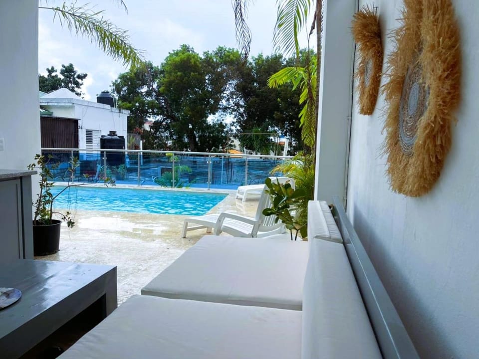 Balcony/Terrace, Swimming pool, Breakfast