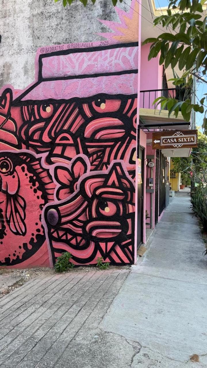 Casa Sixta a 7min del aeropuerto internacional PMX y 2 cuadras terminal autob ADO Bed and Breakfast in Puerto Escondido