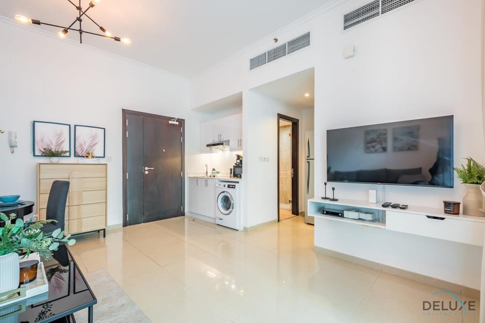 TV and multimedia, Kitchen or kitchenette, washing machine, air conditioner