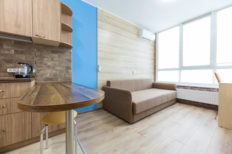 Bed, Coffee/tea facilities, Kitchen or kitchenette, Living room, Photo of the whole room, Seating area, Dining area, Bedroom, Communal kitchen