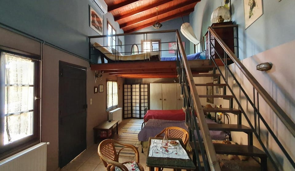Seating area, Bedroom