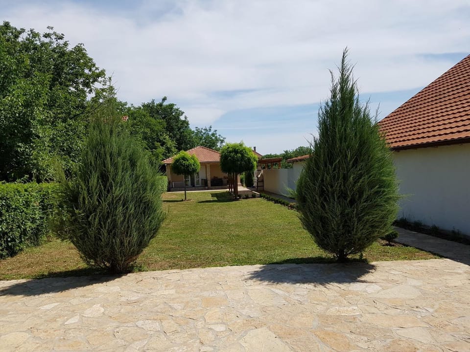 Vikendica Lešić House in Vojvodina