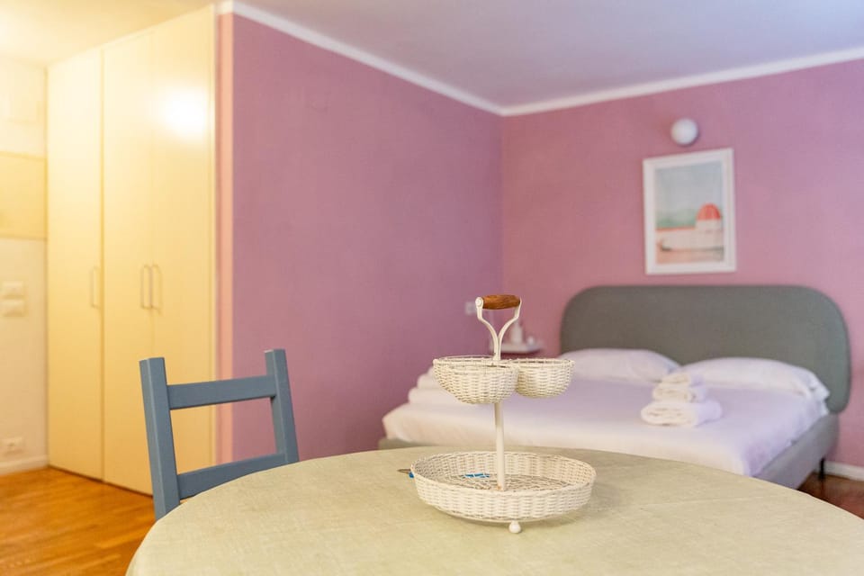 Modern Studio Apartment In Front Of Ponte Vecchio Apartment in Florence