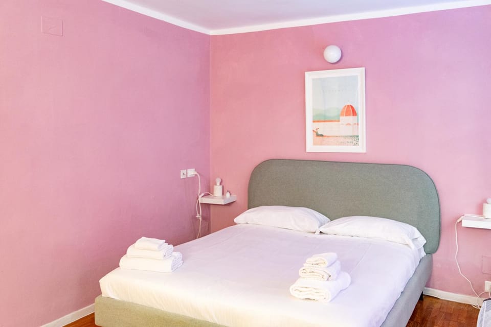 Modern Studio Apartment In Front Of Ponte Vecchio Apartment in Florence