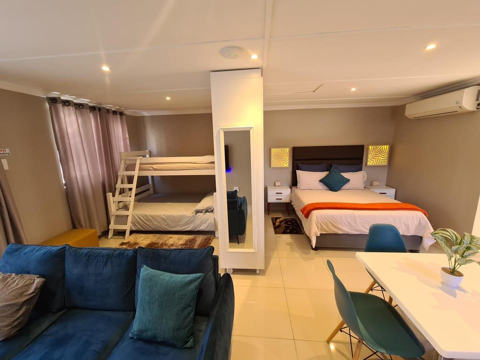 ARCHITECTS VIEW - VIP FAMILY SUITE Apartment in Durban