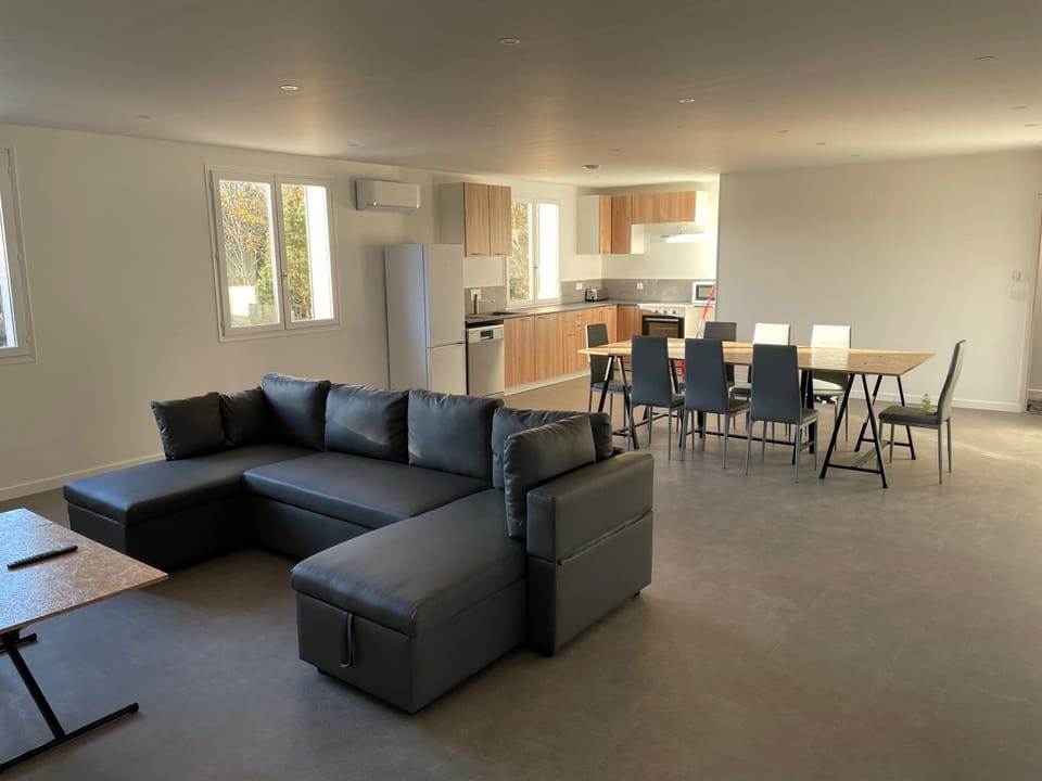 Lounge or bar