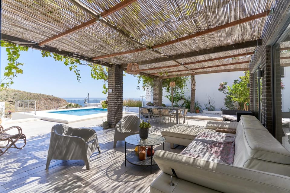 Property building, Balcony/Terrace, Living room, Swimming pool