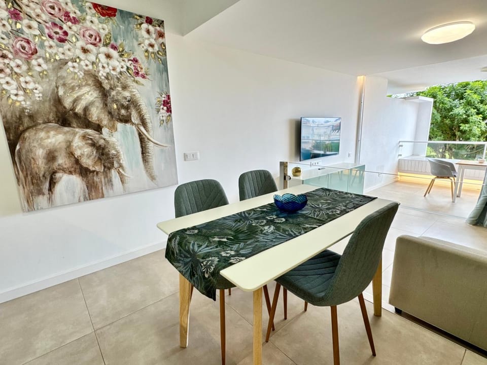 TV and multimedia, Seating area