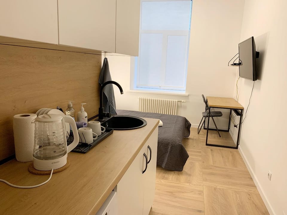 Kitchen or kitchenette