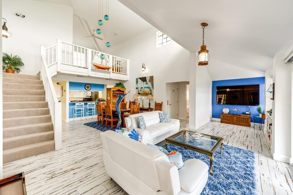 Luxury Key Largo Home w/ Guest House & Pool! House in Key Largo