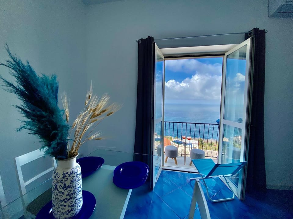 IL PROFUMO DEI FIORI SUITE Apartment in Praiano