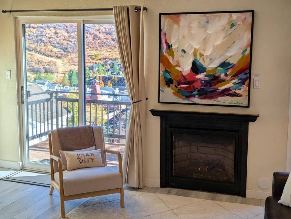 Living room, fireplace