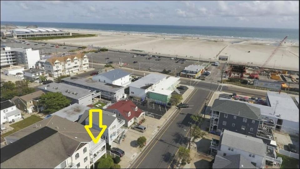 Neighbourhood, Bird's eye view, Beach, Sea view