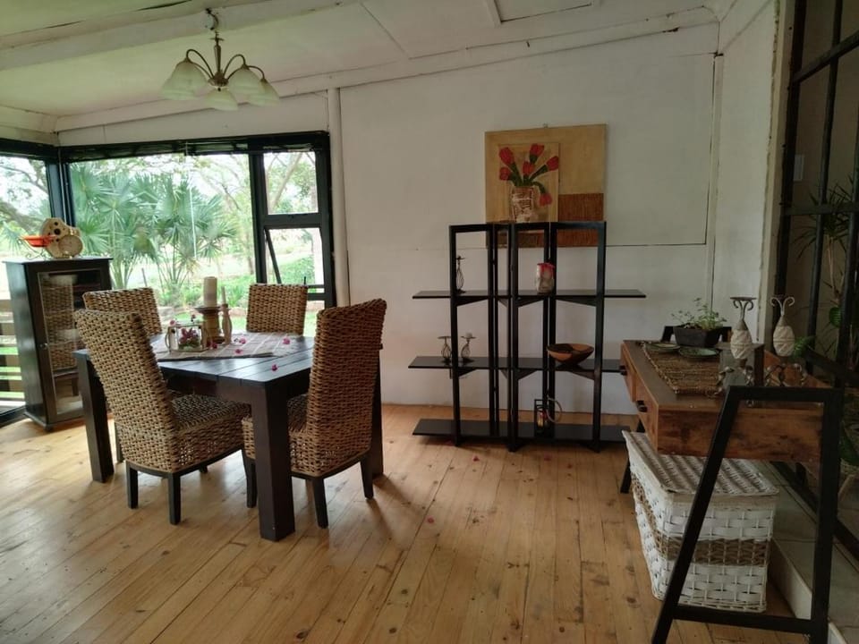 HomeSweetHome Farm Cottage Apartment in South Africa