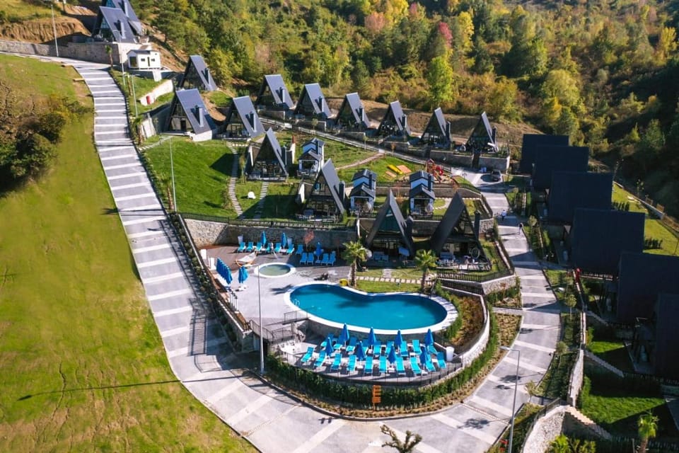Garden, Swimming pool