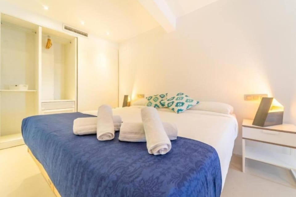 LovelyLoft Explanada Apartment in Alicante