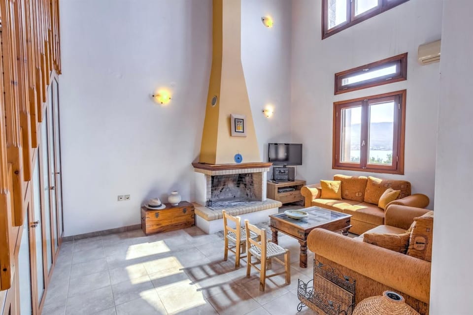 Sea Front Stone Villa near Monemvasia Villa in Peloponnese Region