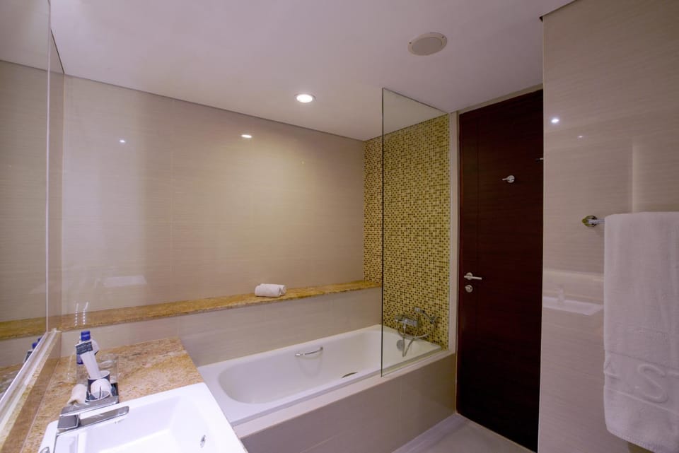 Bathroom, Bath