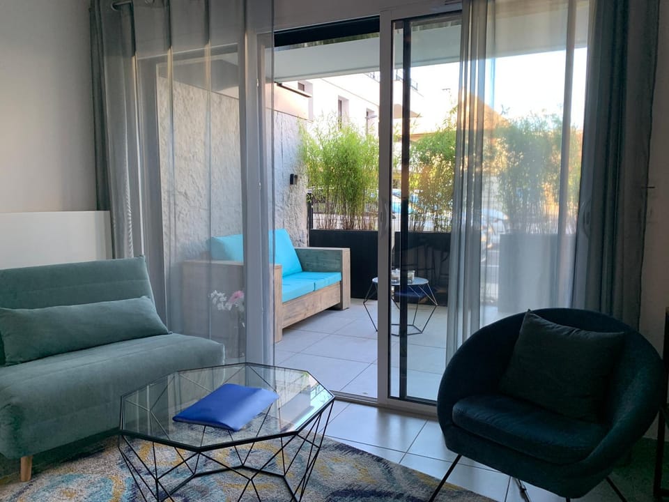 Patio, Balcony/Terrace, Living room