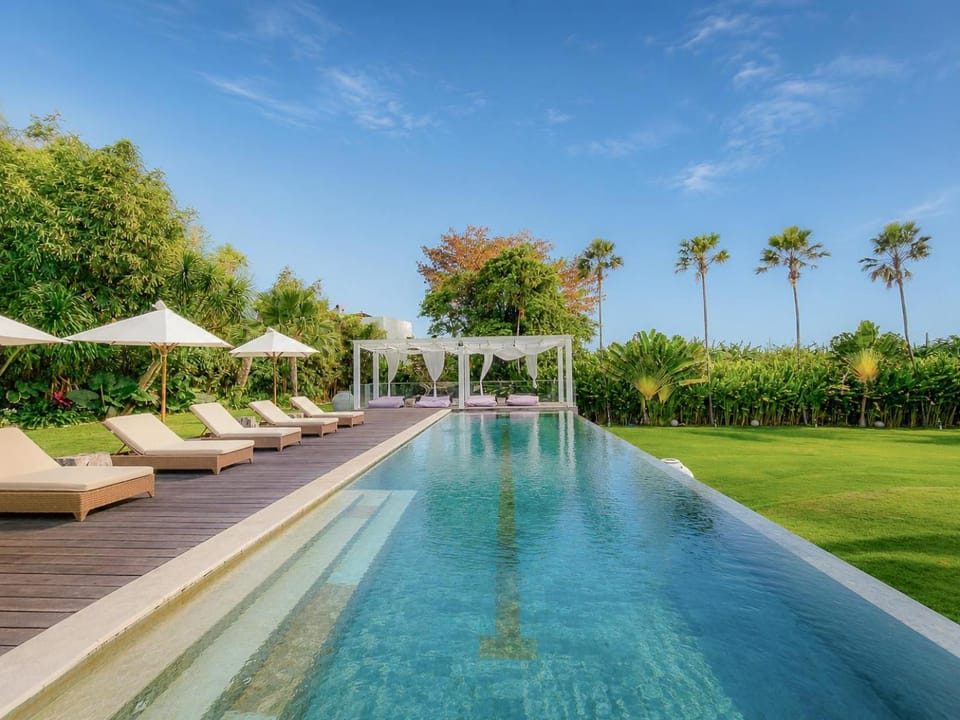 Property building, Pool view, Swimming pool