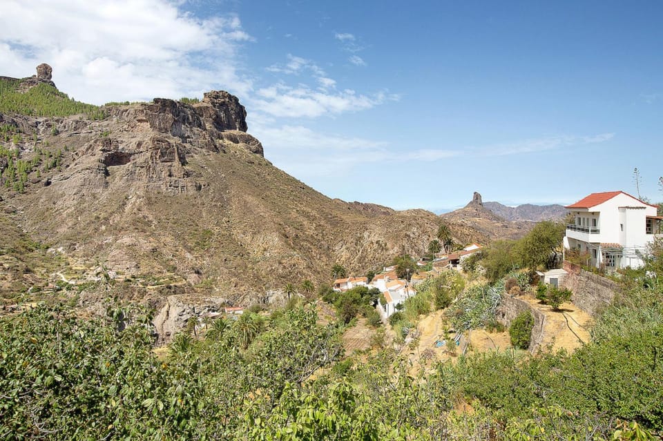 Neighbourhood, Natural landscape